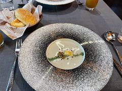 奶油野菌浓汤-YUE·6·西式融合餐厅(外滩六号店)