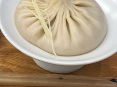 王牌蟹粉灌汤包-苏小柳手工点心(人民广场分院)