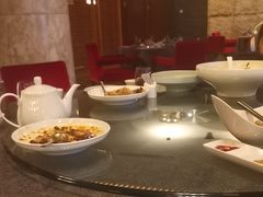 -粤尚腾香居中餐厅(首都机场希尔顿店)