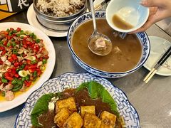 -代术连山回锅肉创始人餐厅(小学店)