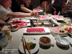 -海底捞火锅鲜切牛肉主题店(长寿路店)