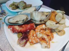 -亚洲国际大酒店·云顶阁旋转自助餐厅