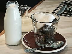 -ROAST coffee & eatery