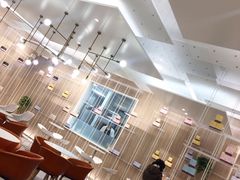 大堂-奈雪的茶(市百一店)