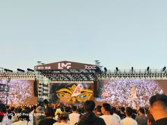 -东港音乐喷泉广场