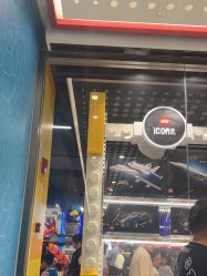 -乐高品牌旗舰店(人民广场店)