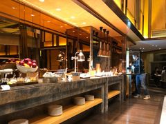 自助取餐区-君悦大酒店行政酒廊