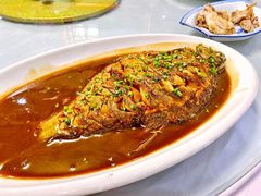 葱爆鳊鱼-丫丫蟹庄·苏式园林农家乐·阳澄湖大闸蟹(阳澄湖莲花岛店)