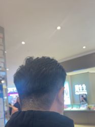 -藤野造型烫染·漂发