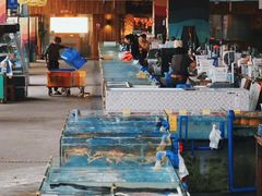 -三亚火车头万人海鲜广场