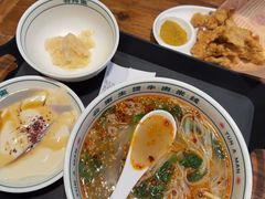 -云阿蛮云南生烫牛肉米线(奉贤路店)