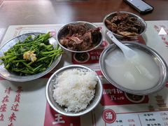 -阿秋牛排(湖心街店)