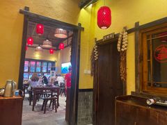 -富正毅三下锅·湘西韵味(天门山索道店)
