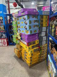 -逝水玩具折扣店