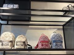 -MCM(比斯特上海购物村店)
