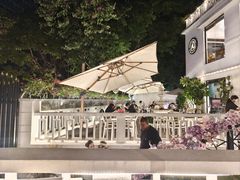 -Mark&Mars Restaurant