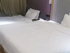 -麗枫酒店(深圳机场福永地铁站店)
