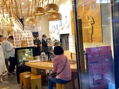 门面-霸王茶姬(南亚风情第壹城店)