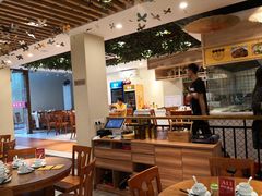 大堂-丹江口渔村·湘味厨房(桃园店)