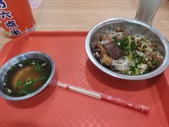 -试试看桂林米粉