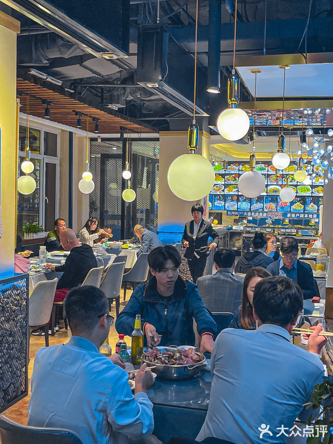 不愧是开了20多年的老店，带上饭搭子去歹