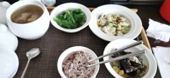 -臻康乃馨月子中心(集美店)
