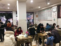 大堂-丽华叶儿粑总汇