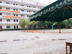 -武汉市武珞路中学