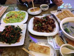 小锅饭豆腐馆(北三路店)-稻品香小锅饭豆腐馆(北三路店)