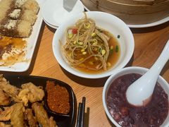 -诚铭记·虾仁汤包·成都小吃(融创店)