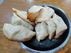 -黄阿姨锅贴大王(万航渡路店)