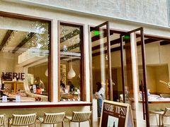 -VERIE BAKEHOUSE