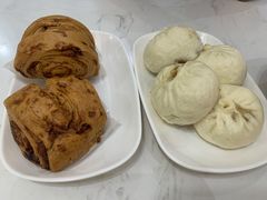 -李与白包子铺(桐梓林店)