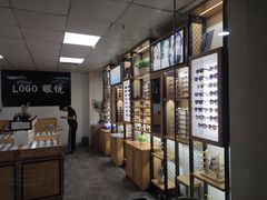 -LOGO眼镜·蔡司品牌折扣店(龙华清湖店)