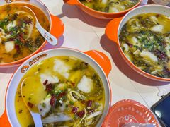 -小六鱼你.下饭酸菜鱼(益田假日广场店)
