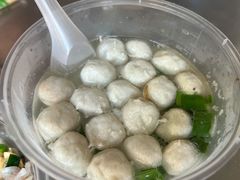 鱼丸汤-群众牛肉小点(蚵仔煎)