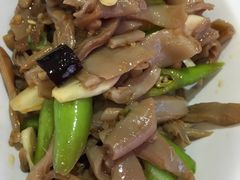 -赶海部落海鲜城(海阳路店)