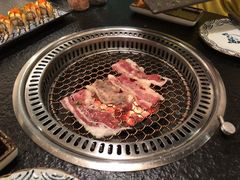 薄切雪花肥牛-炙忧烤肉屋(中国铁建广场店)