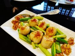 XO醬琥珀核桃炒带子-北京四季酒店·采逸轩