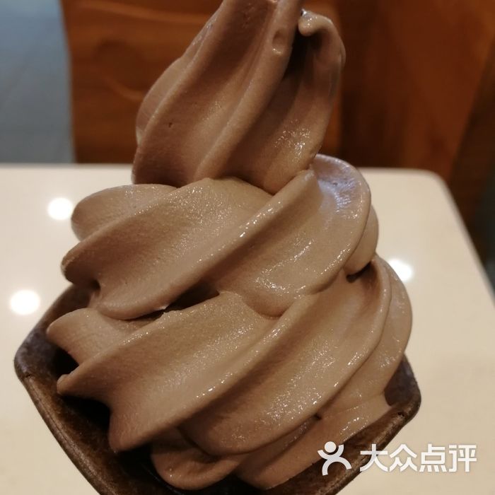 肯德基比利时巧克力冰淇淋华夫筒图片-北京快餐简餐-大众点评网