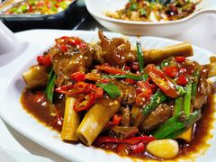 红烧羊蹄-谭十三南昌大排档(船山路总店)