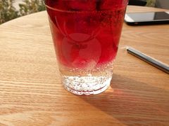 石榴蔓越莓苏打水-瑞幸咖啡(绿地新都会9号楼店)