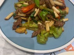 儒哥辣牛肉-粤小馆(天安云谷店)