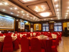 大堂-九花山烤鸭店