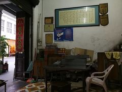 门面-胡荣泉
