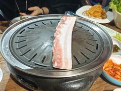 -明洞阿姨·韩式酱蟹烤肉·创意料理(三元桥店)