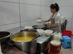-文山荷鲜居(翠湖店)