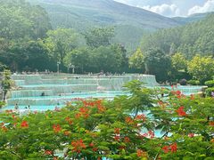 -十万大山布透温泉