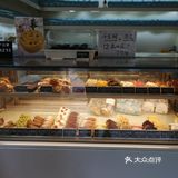 当然，不建议跟巧克力蛋糕一起吃