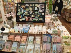 -猫的天空之城概念书店(杭州南宋御街店)